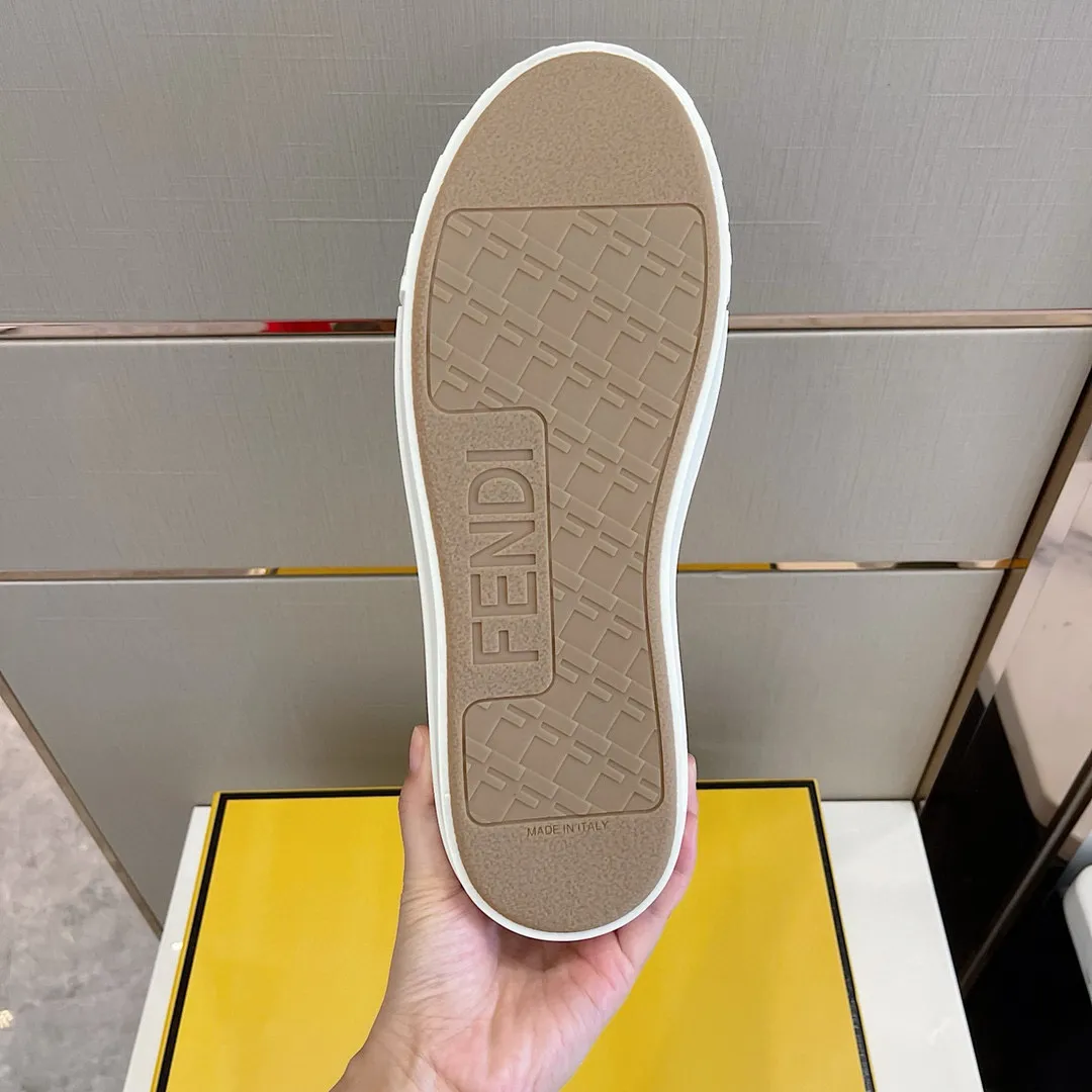 Factory price: 380 new Fendi Fendǐ Domino sneakers with jacquard FF pattern, embossed FF pattern on the toe, canvas upper, T men's men's shoes 💰U customized outsole Size: 38-45, (45 customized)